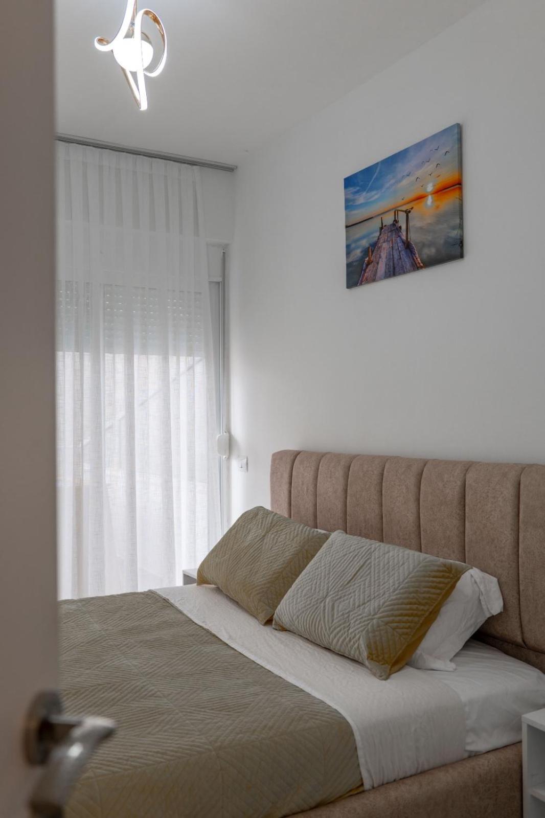 Esel Apartments Saranda Kültér fotó