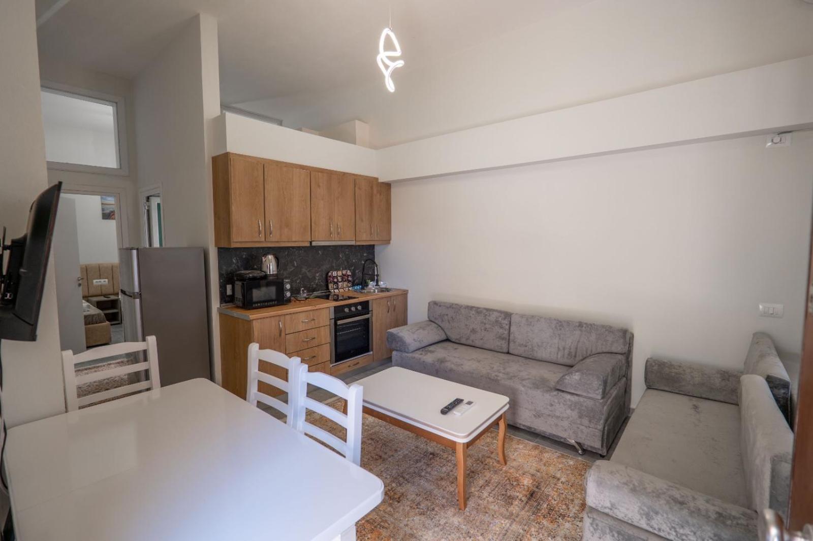 Esel Apartments Saranda Kültér fotó